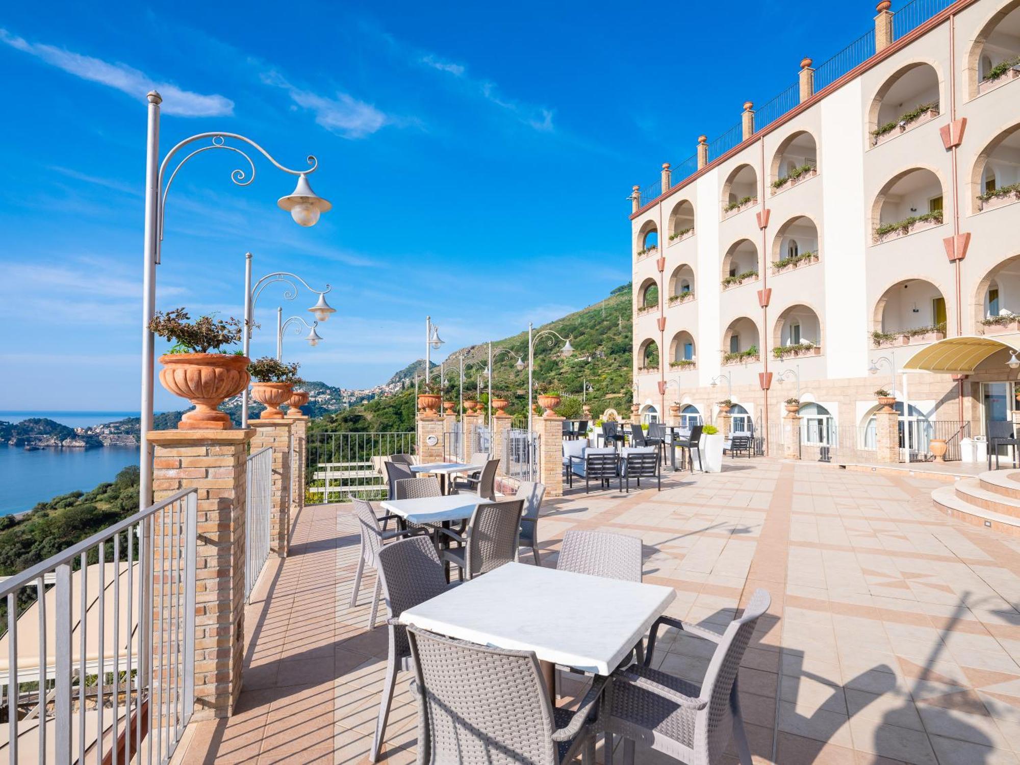 Hotel Olimpo Le Terrazze 4*